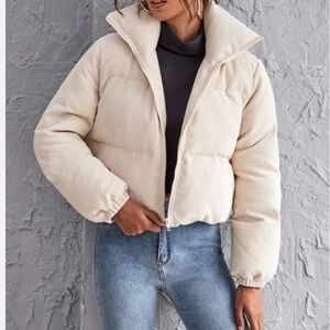 Shein Nude Winter Puffer Jacket. Ribbed. Never worn no tags. Size Women’s Small